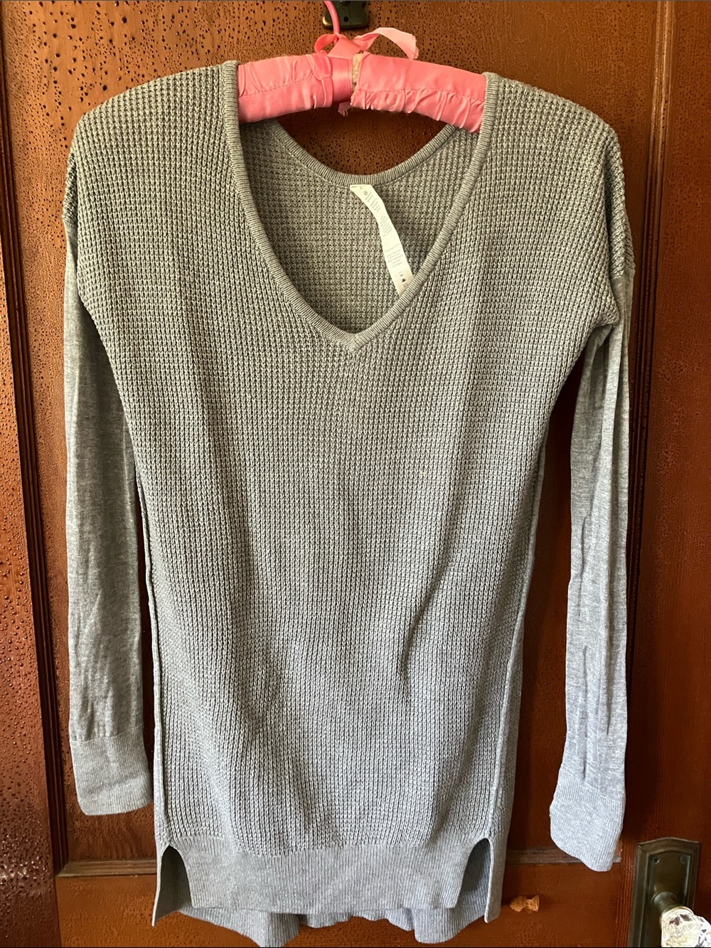 lululemon athletica Light Gray Waffle Knit V-Neck Sweater